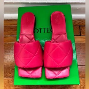 Quilted Embossed Lagoon Napa Bottega Venetia Slides